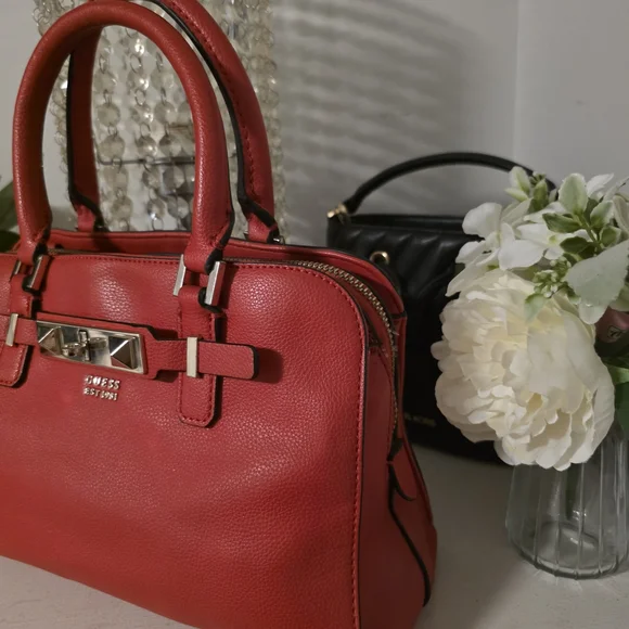 GUESS Red Handbag - Picture 3 of 9